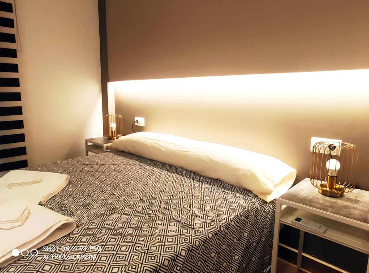 Padre Santaella - Lux&Cool Apartment Almeria Luaran gambar